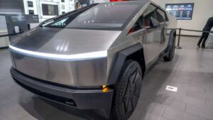 Read more about the article Upcoming 2024 Tesla Cyber Truck Model Launch Date & Price in India – Stunning Images