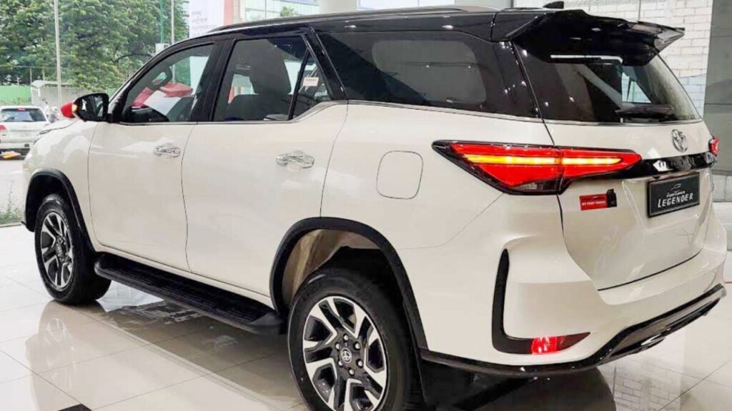 2024 Toyota Fortuner Top Model: Price and EMI